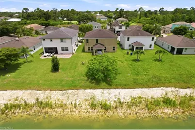 10365 Canal Brook Ln, Lehigh Acres, FL 33936 - Photo 46