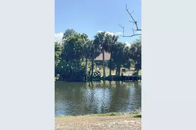 2748 Starlite Ln N, Port Charlotte, FL 33952 - Photo 2