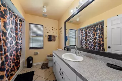 3001 SW 1st Pl, Cape Coral, FL 33914 - Photo 8