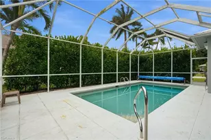 295 Stanhope Cir, Naples, FL 34104 - Photo 40