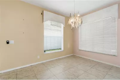 295 Stanhope Cir, Naples, FL 34104 - Photo 16