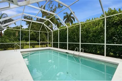 295 Stanhope Cir, Naples, FL 34104 - Photo 38