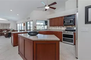 512 SE 33rd Terrace, Cape Coral, FL 33904 - Photo 10