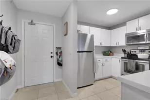 8304 Key Royal Cir, Naples, FL 34119 - Photo 2