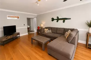 112 Bobolink Way, Naples, FL 34105 - Photo 4