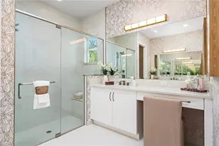 2436 Cambridge Wy, Naples, FL 34112 - Photo 8