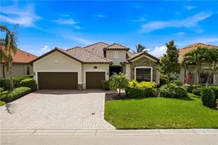 28086 Kerry Ct, Bonita Springs, FL 34135 - Photo 2