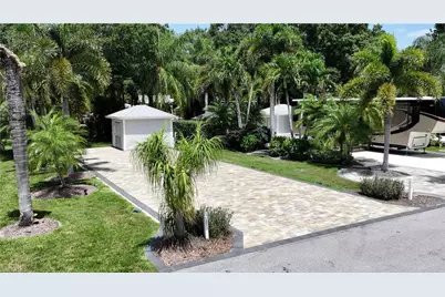 10067 Parkwood Dr, Fort Myers, FL 33905 - Photo 2