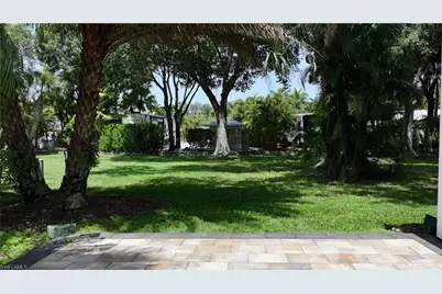 10067 Parkwood Dr, Fort Myers, FL 33905 - Photo 14