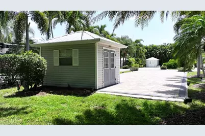 10067 Parkwood Dr, Fort Myers, FL 33905 - Photo 16