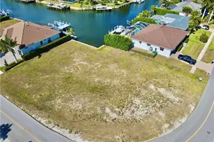 1540 Buccaneer Ct, Marco Island, FL 34145 - Photo 2