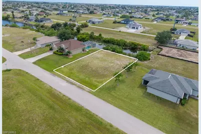420 NW 23rd Ave, Cape Coral, FL 33993 - Photo 4