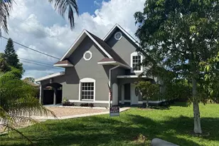 5248 Confederate Dr, Naples, FL 34113 - Photo 4