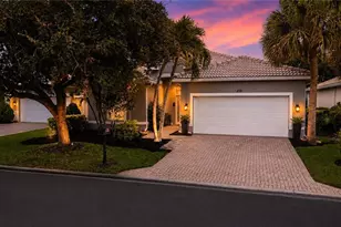 219 Glen Eagle Cir, Naples, FL 34104 - Photo 1