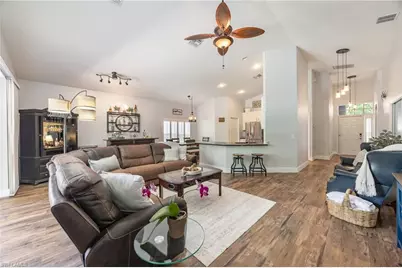 219 Glen Eagle Cir, Naples, FL 34104 - Photo 8