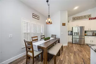 219 Glen Eagle Cir, Naples, FL 34104 - Photo 10