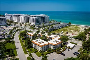 1100 Gulf Shore Blvd N, Naples, FL 34102 - Photo 32