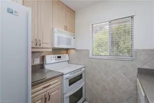1100 Gulf Shore Blvd N, Naples, FL 34102 - Photo 14