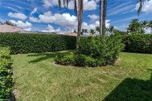 4949 Kingston Way, Naples, FL 34119 - Photo 32