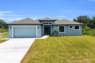 2714 63rd St W, Lehigh Acres, FL 33971 - Photo 2