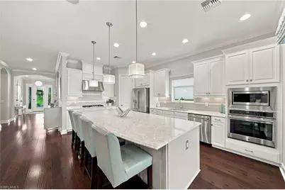 9392 Terresina Dr, Naples, FL 34119 - Photo 10