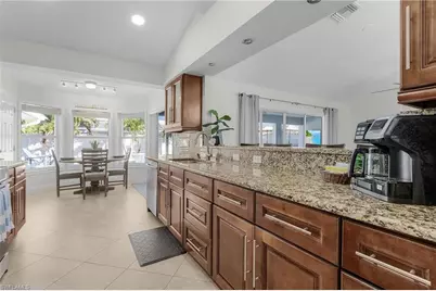 601 SE 30th St, Cape Coral, FL 33904 - Photo 14