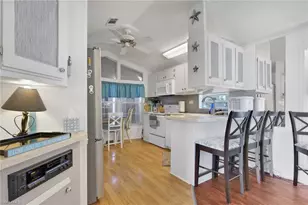386 Leopard Ln, Naples, FL 34114 - Photo 8