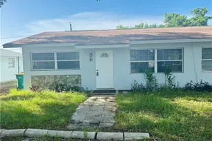 1215 S Alhambra Cir, Naples, FL 34103 - Photo 2