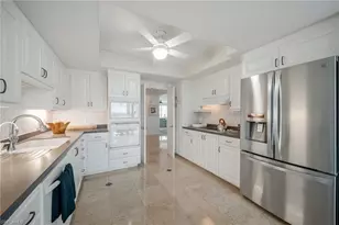 7515 Pelican Bay Blvd, Naples, FL 34108 - Photo 28
