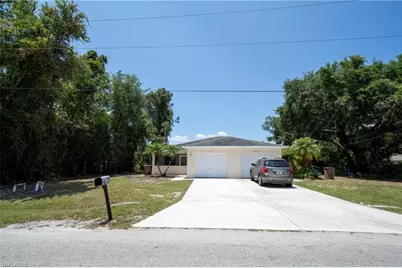 4733 29th St SW, Lehigh Acres, FL 33973 - Photo 2