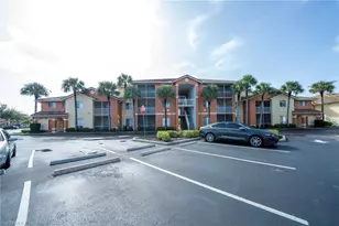 6400 Aragon Way, Fort Myers, FL 33966 - Photo 6