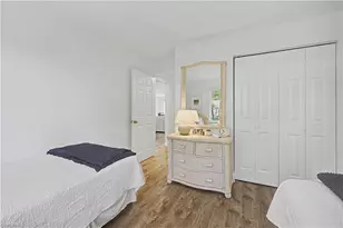 7065 Dennis Cir, Naples, FL 34104 - Photo 20