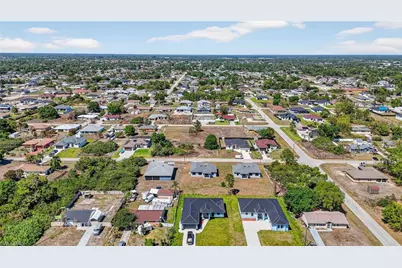 3905 11th St SW, Lehigh Acres, FL 33976 - Photo 10