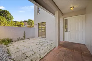 908 Augusta Blvd, Naples, FL 34113 - Photo 2