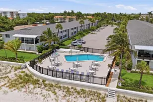 1065 Gulf Shore Blvd N, Naples, FL 34102 - Photo 34
