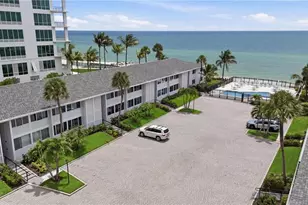1065 Gulf Shore Blvd N, Naples, FL 34102 - Photo 30