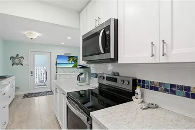 1065 Gulf Shore Blvd N #108, Naples, FL 34102 - Photo 12