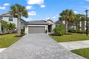 2225 Cara Cara Way, Naples, FL 34120 - Photo 2