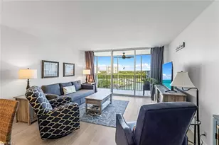 5 Bluebill Ave, Naples, FL 34108 - Photo 4