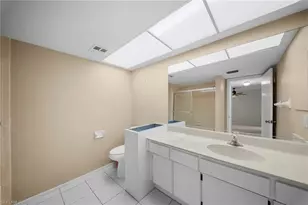 195 Cypress Way E, Naples, FL 34110 - Photo 22