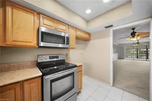 195 Cypress Way E, Naples, FL 34110 - Photo 16