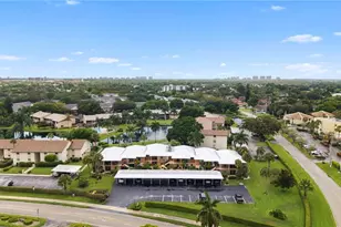 195 Cypress Way E, Naples, FL 34110 - Photo 32