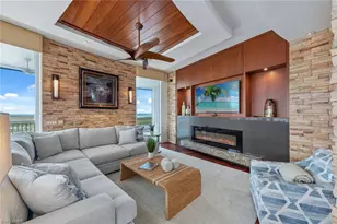 13675 Vanderbilt Dr, Naples, FL 34110 - Photo 2