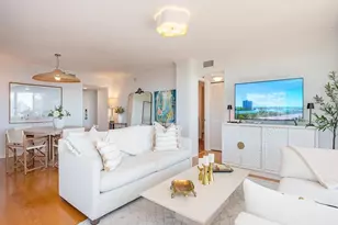 5501 Heron Point Dr, Naples, FL 34108 - Photo 2