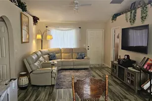27142 Jackson Ave, Bonita Springs, FL 34135 - Photo 6