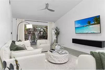653 Squire Cir #201, Naples, FL 34104 - Photo 8