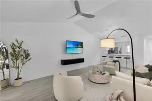 653 Squire Cir, Naples, FL 34104 - Photo 16