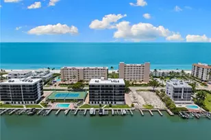 10482 Gulf Shore Dr, Naples, FL 34108 - Photo 42