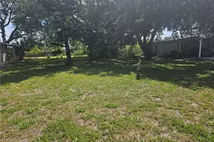 859 Manatee Rd, Naples, FL 34114 - Photo 18