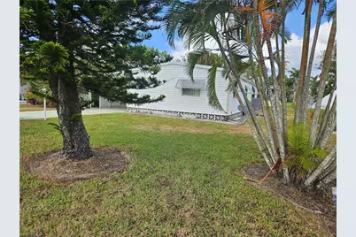 859 Manatee Rd, Naples, FL 34114 - Photo 2